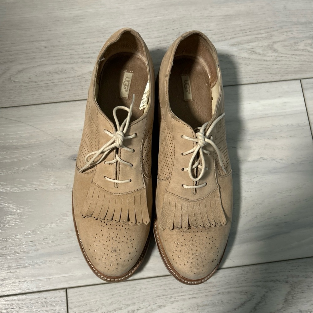 UGG Tan Suede Fringe Lace-Up Oxfords